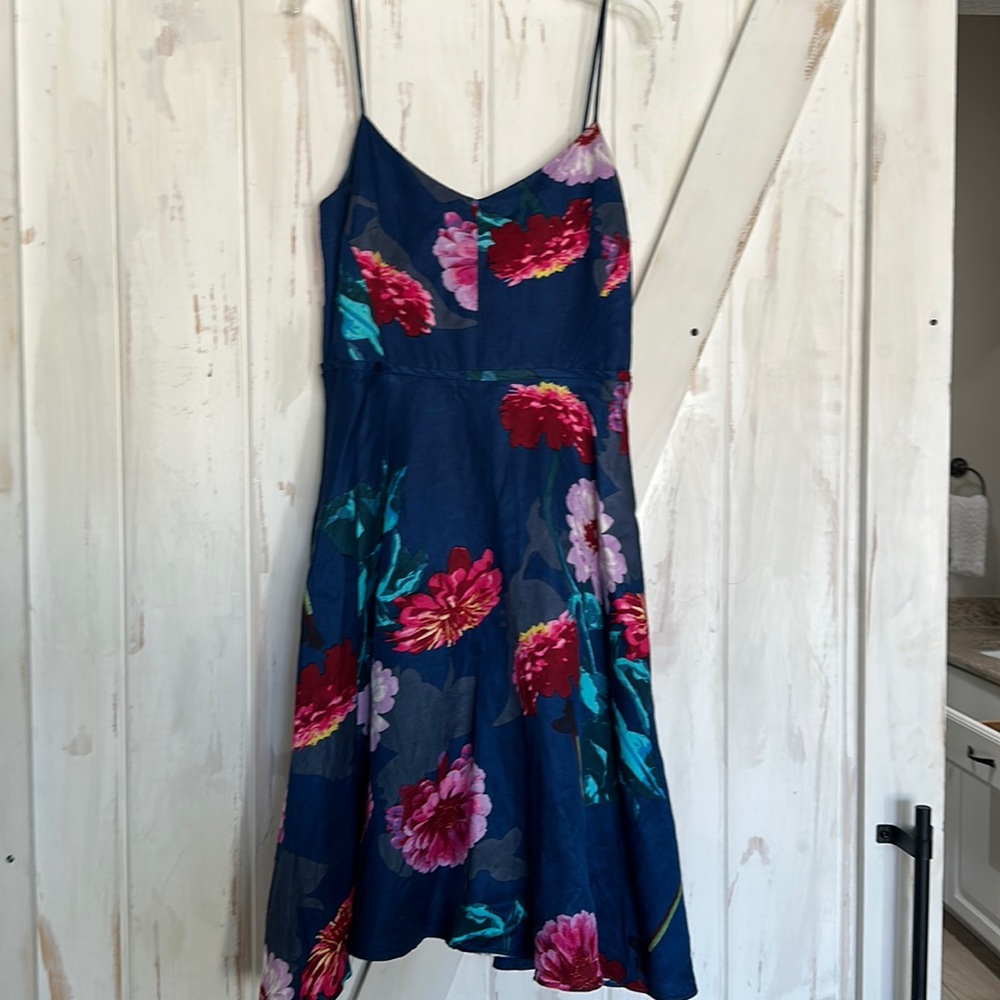 Banana Republic blue floral lined Summer dress. Size 8